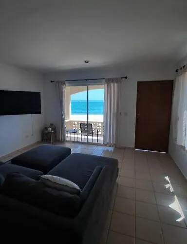 Lujosa Casa A La Orilla Del Mar Y Espectacular Vista Villa *