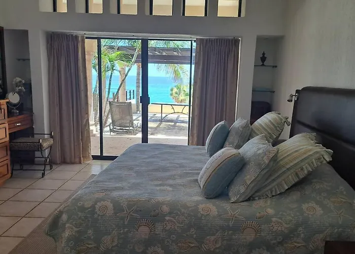 Lujosa Casa A La Orilla Del Mar Y Espectacular Vista Villa *